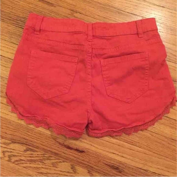 Orange shorts with lace - Picture 2 of 3